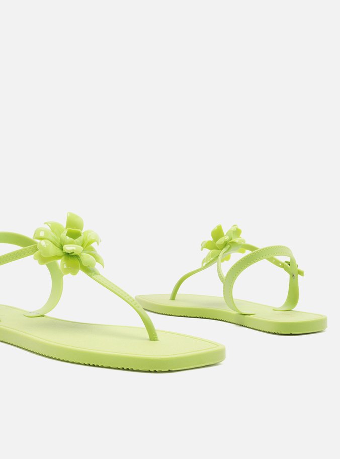Sandália Rasteira Verde Fivela Brizza