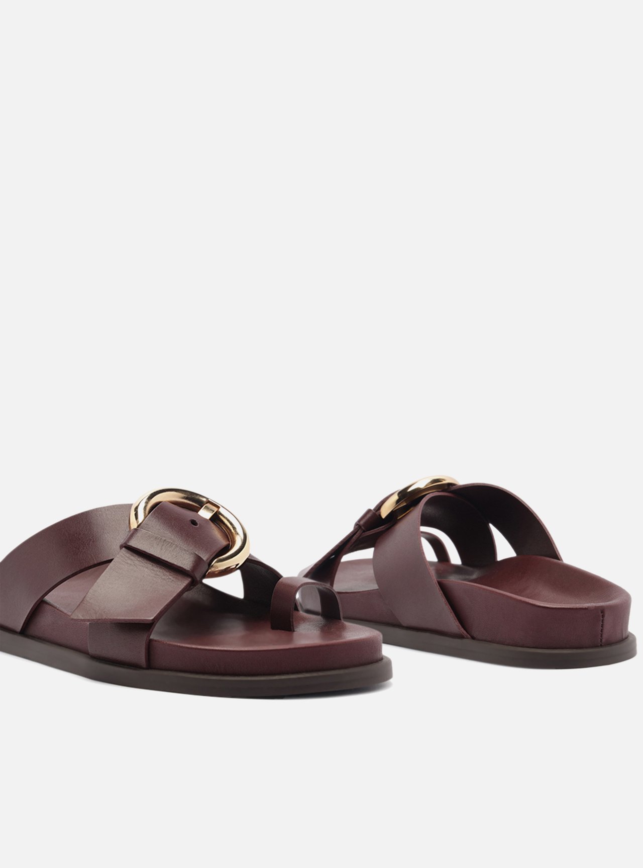 Sandália Papete Vermelha Couro Flatform Fivela Dourada — foto 4