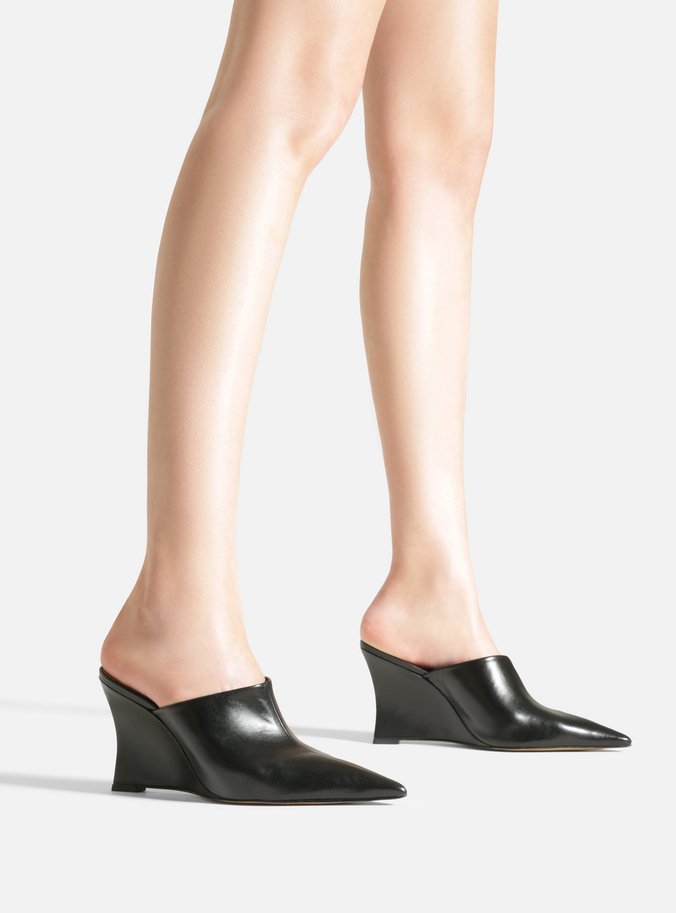 Mule Preta Couro Salto Alto Anabela