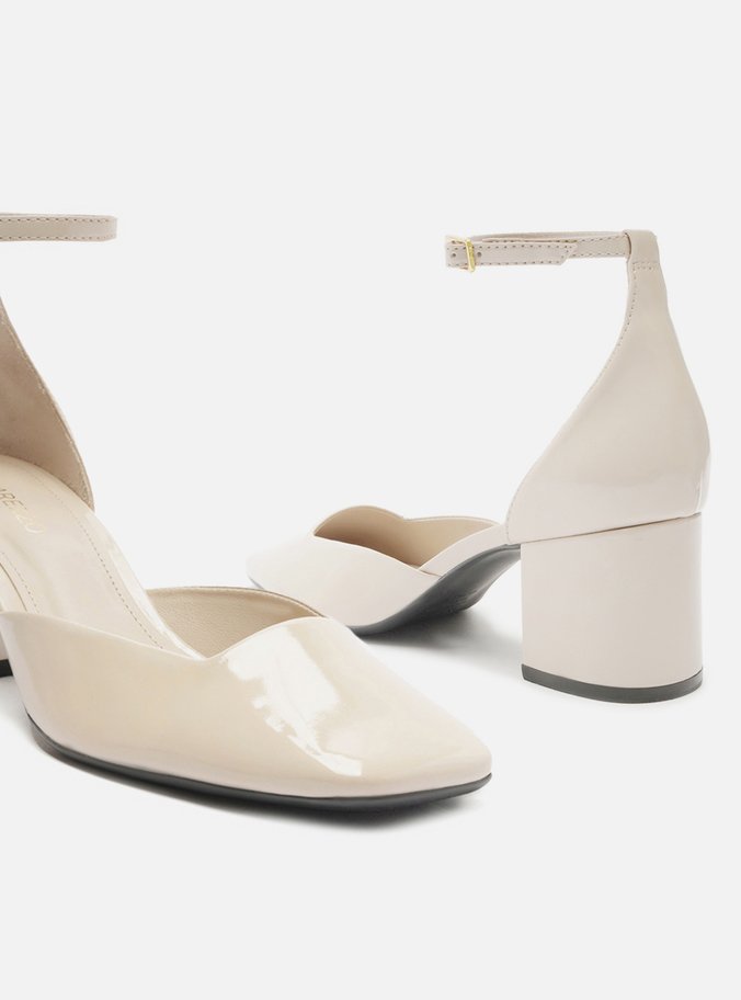Scarpin Branco Verniz Salto Bloco Bico Quadrado