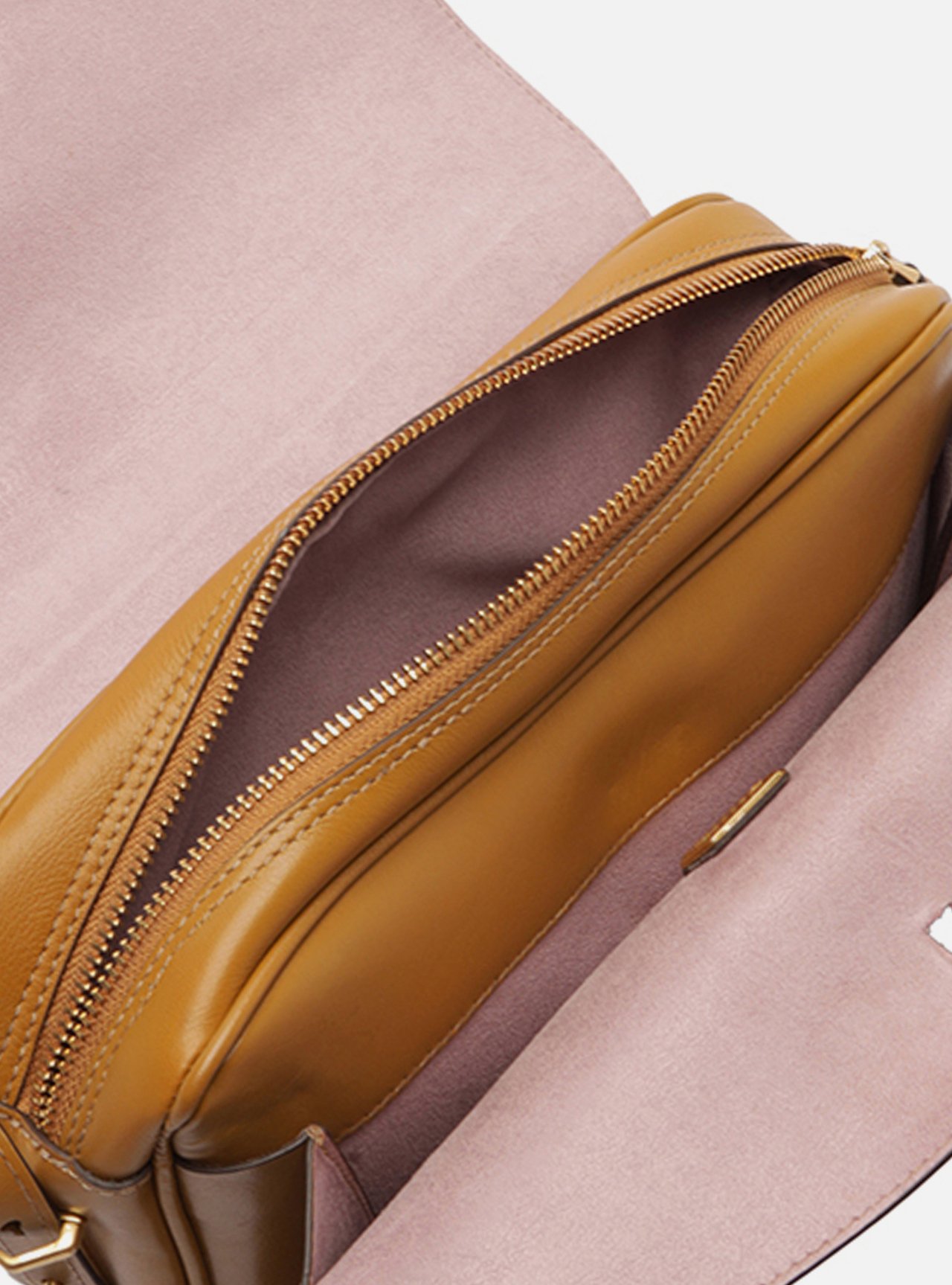 Bolsa Tiracolo Marrom Couro Média Fecho Dourado — foto 4