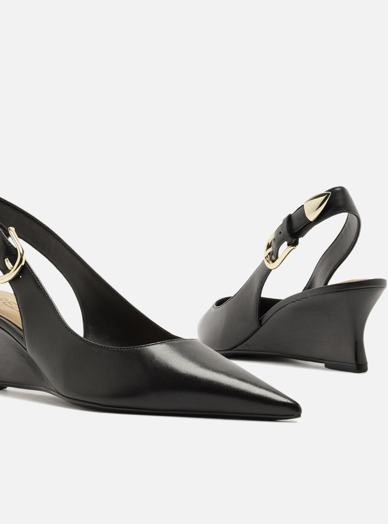 Scarpin Preto Couro Anabela Fachete Slingback — foto 4