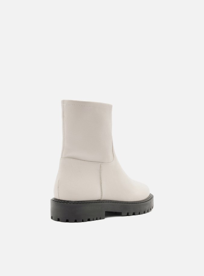 Bota Branca Salto Tratorado