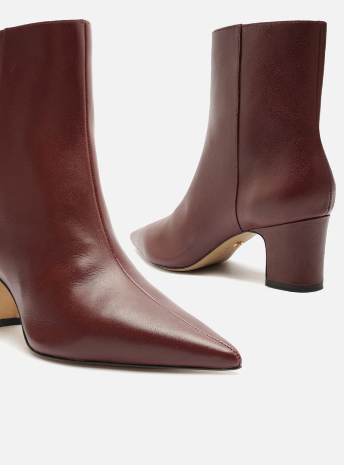 Bota Vermelha Couro Cano Curto Bico Fino