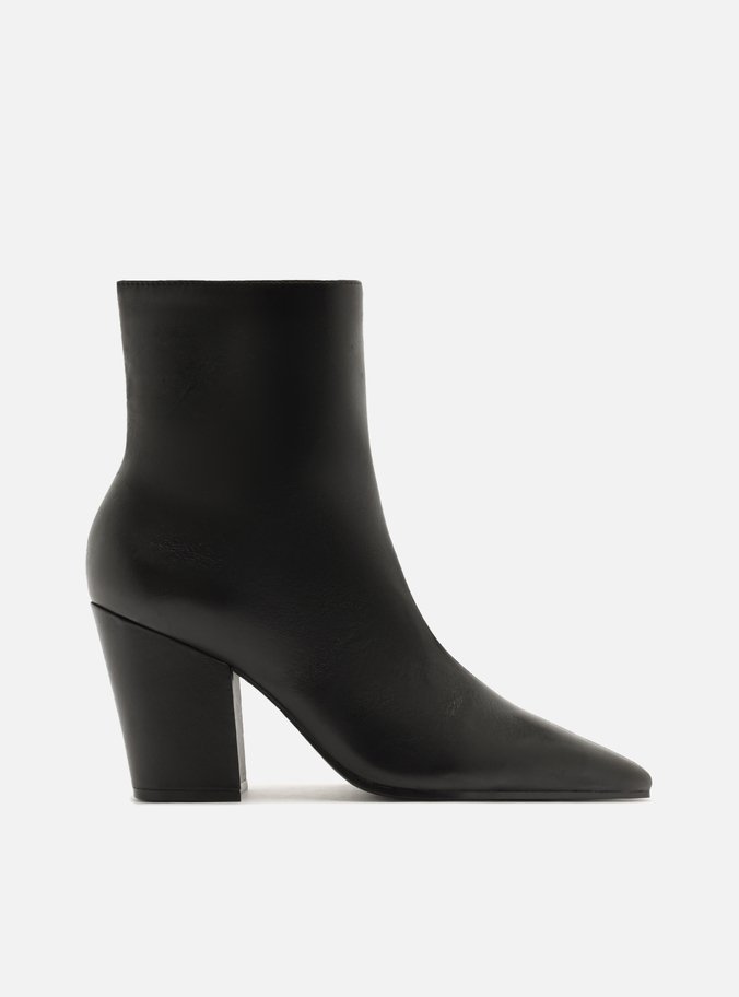 Bota Preta Couro Salto Médio Bloco