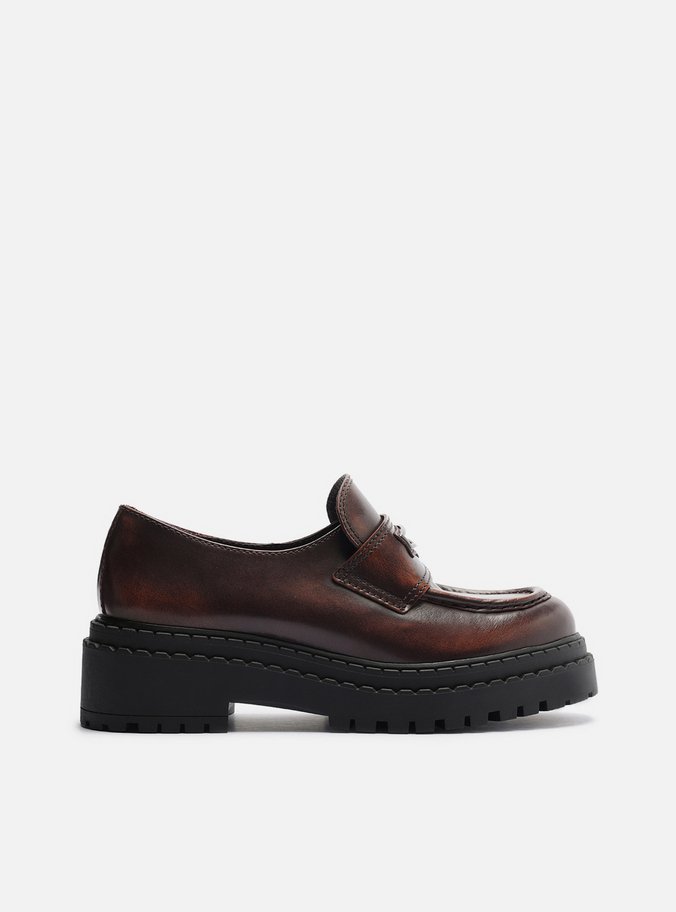 Mocassim Marrom Grape Couro Tratorado Tira Metal