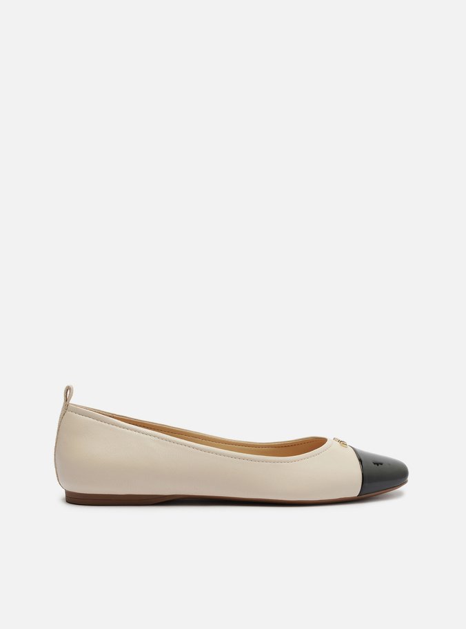 Sapatilha Off-White Bico Quadrado Cap Toe