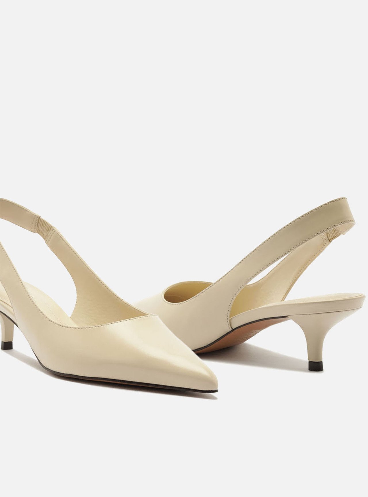 Scarpin Branco Couro Salto Fino Slingback — foto 4
