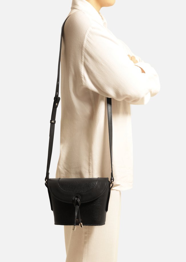 Bolsa Tiracolo Preta Pequena Bag Charm