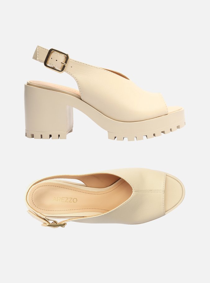 Sandália Off-White Couro Bloco Tratorada Fechada