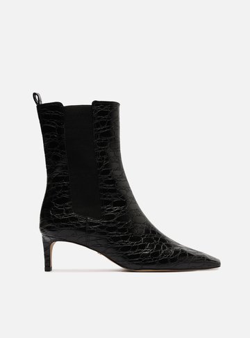 Bota Preta Cano Médio Salto Alto Fino