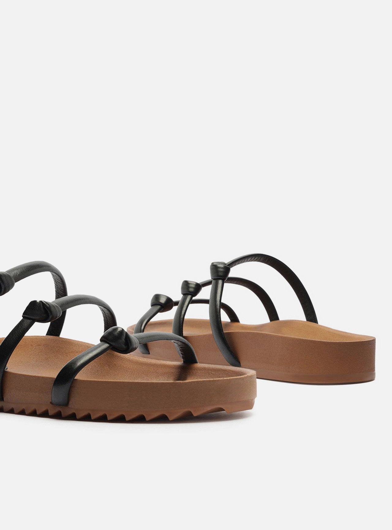Papete Preta Flatform Tiras Nó — foto 4