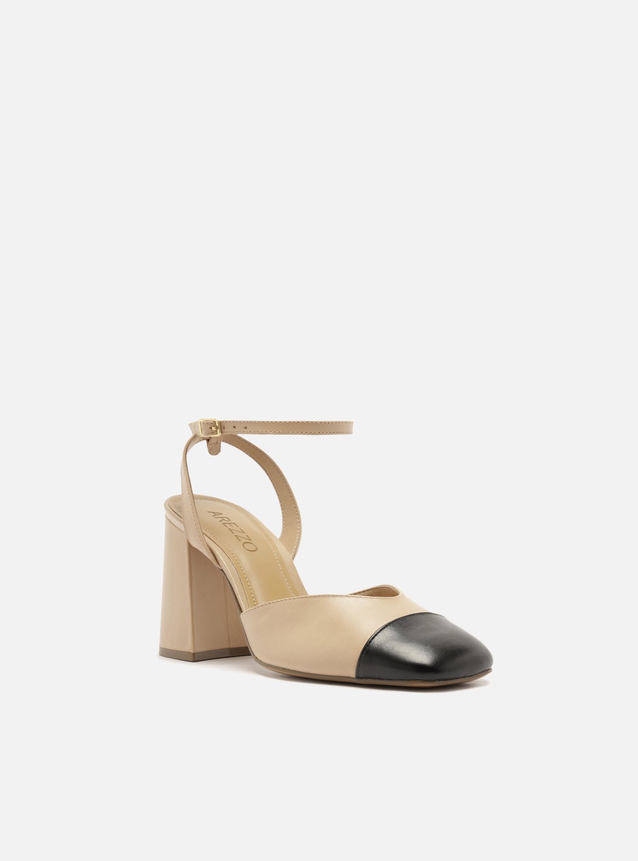 Scarpin Nude Couro Fivela Cap Toe Preto — foto 2