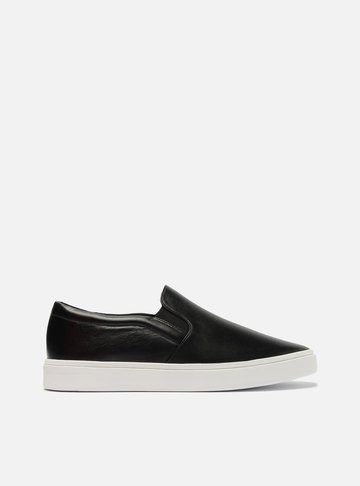 T nis Slip On Preto Couro B sico Arezzo
