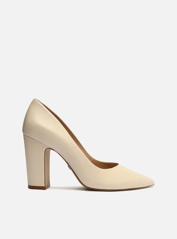 Scarpin Off-White Couro Salto Alto Bloco