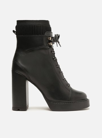 Bota Preta Couro Cano Curto Amarração Knit