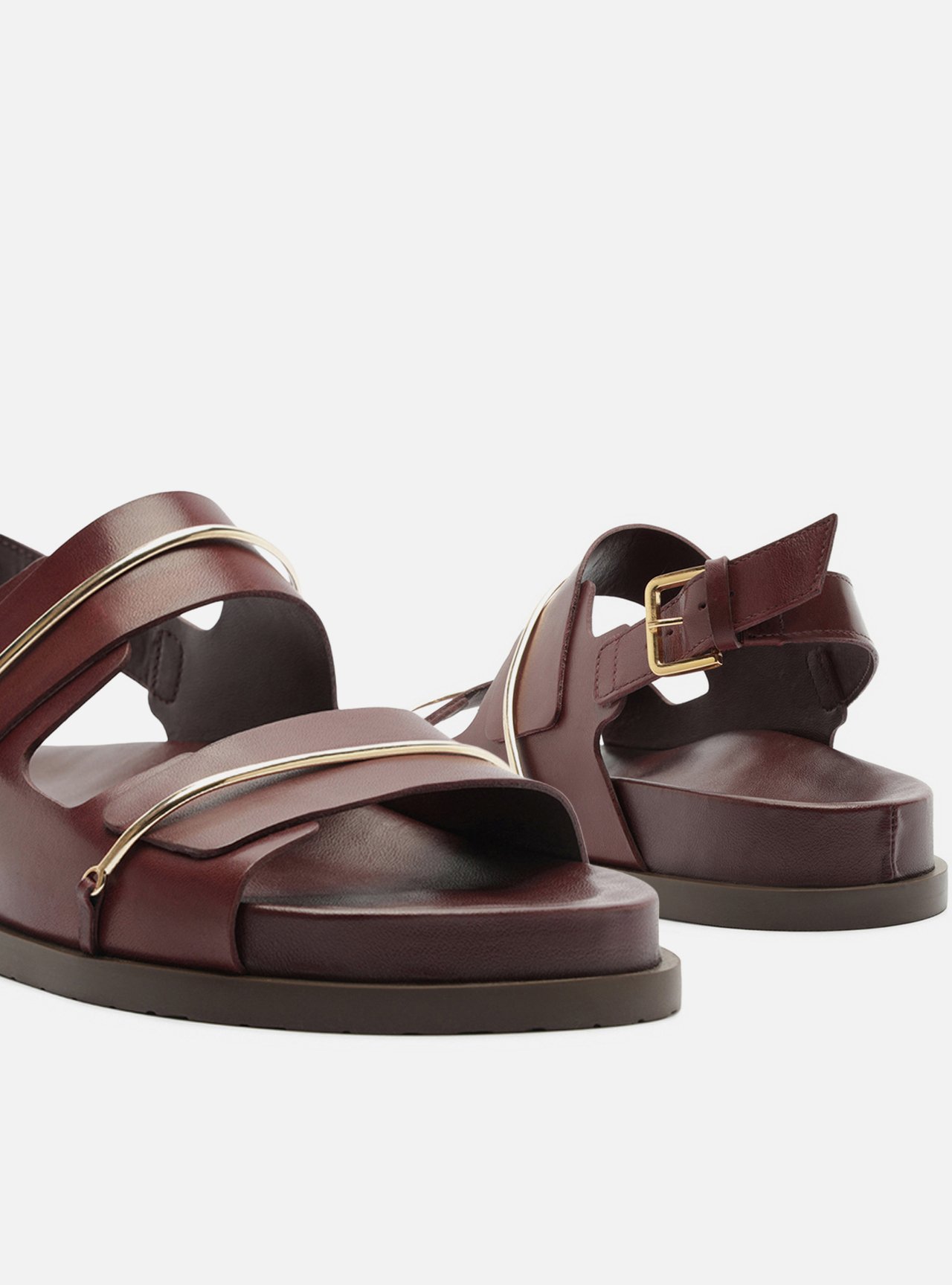 Sandália Papete Bordô Flatform Metais Dourados — foto 4
