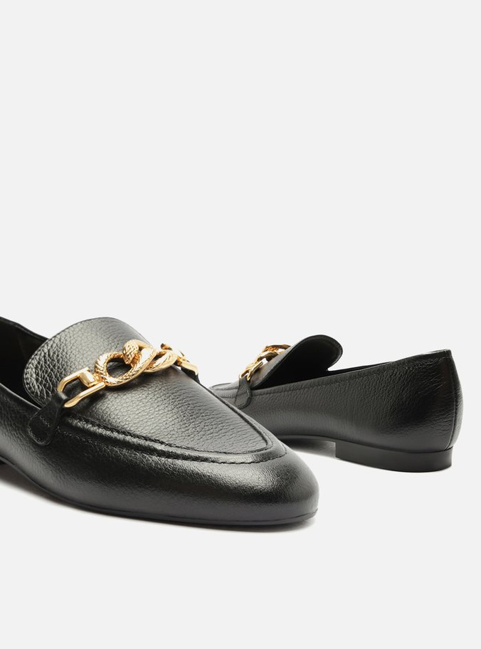 Mocassim Preto Couro Bridão Metal Textura