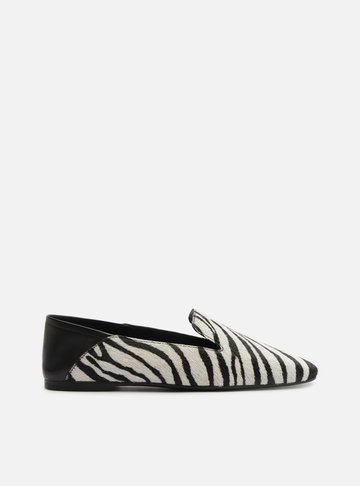 Arezzo — Sapatilha Preta Animal Print