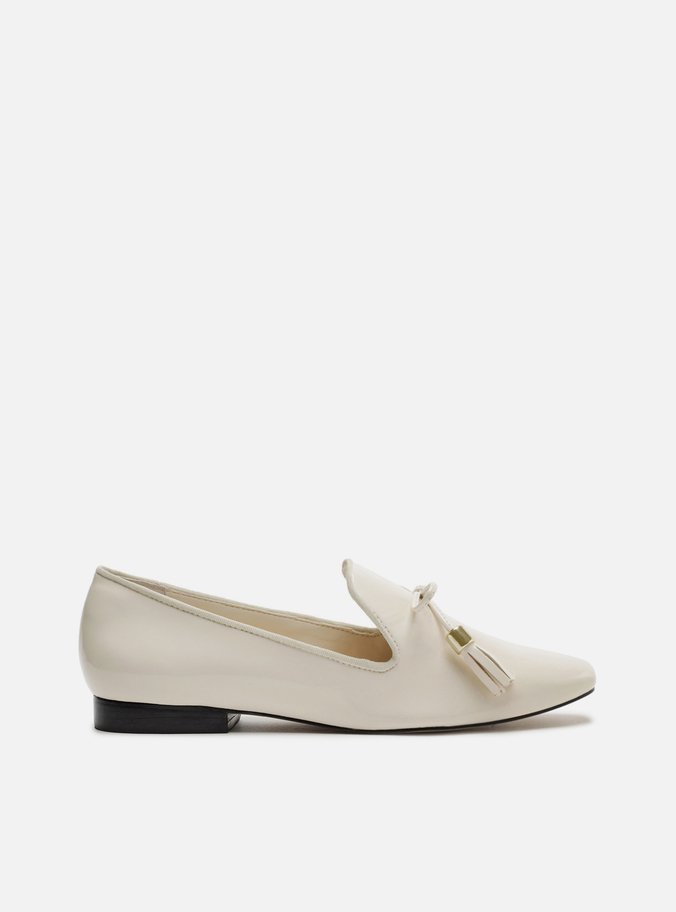 Mocassim Off-White Salto Rasteiro
