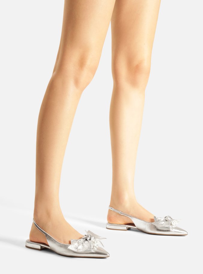 Sapatilha Prata Couro Slingback Laço Pérolas