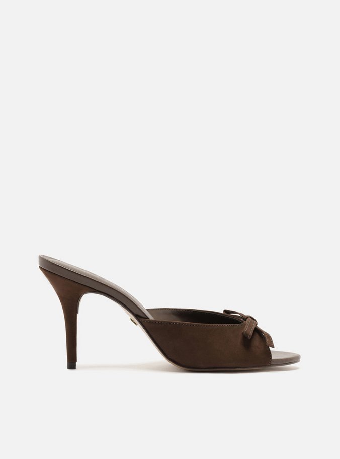 Mule Marrom Acamurçada Salto Médio Fino Laço