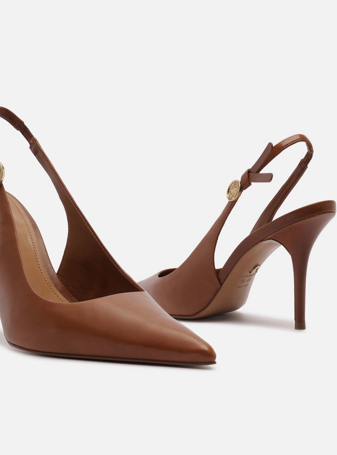 Scarpin Marrom Couro Salto Alto Slingback Metal Heritage — foto 4