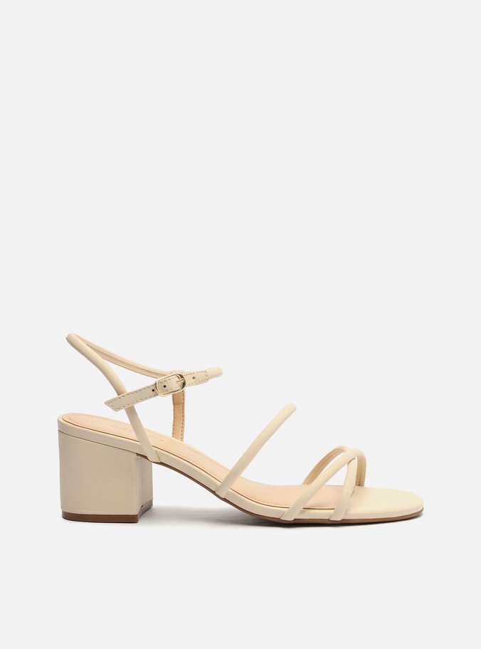 Sandália Off-White Salto Bloco Panacota
