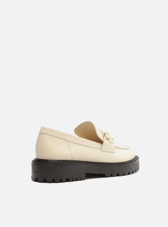 Mocassim Off-White Couro Tratorado Livia