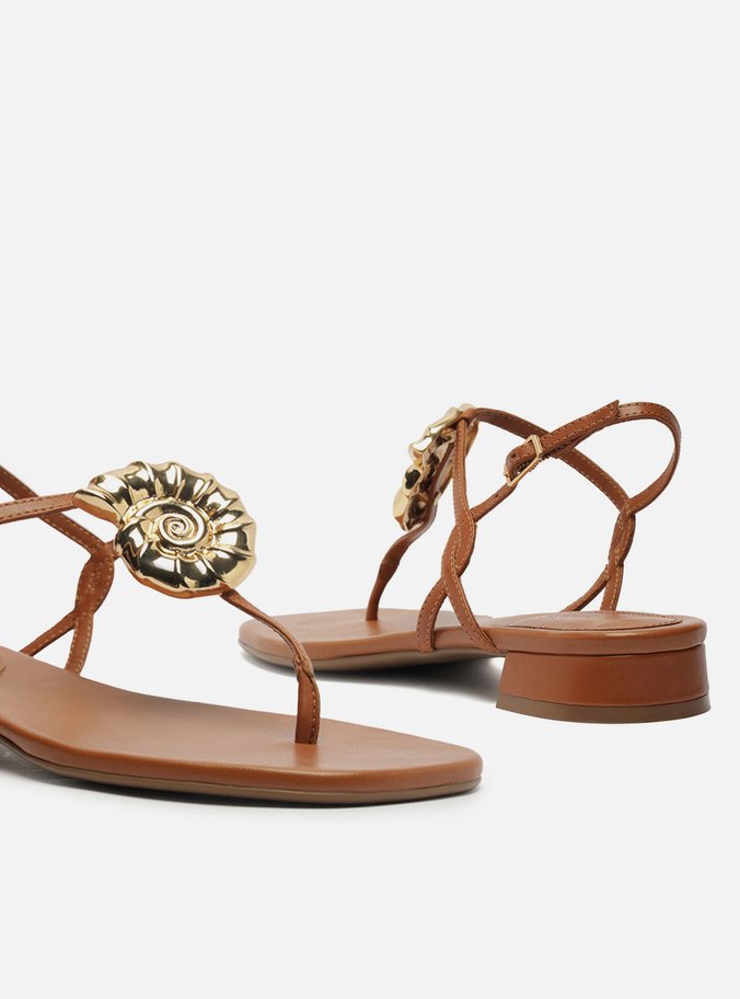 Sandália Marrom Couro Slim Metal Concha
