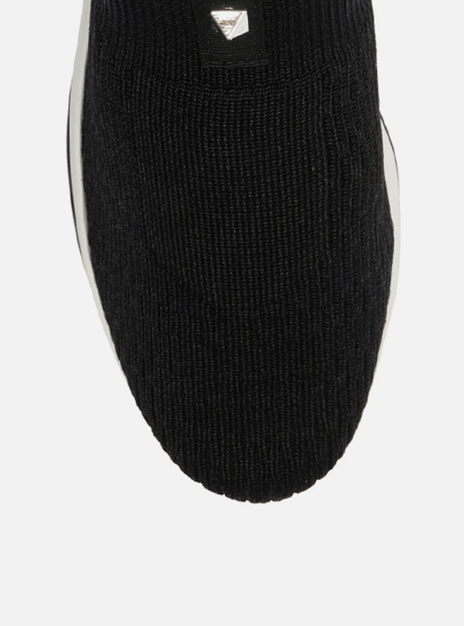 Tênis Slip On Preto Knit Bico Redondo Básico