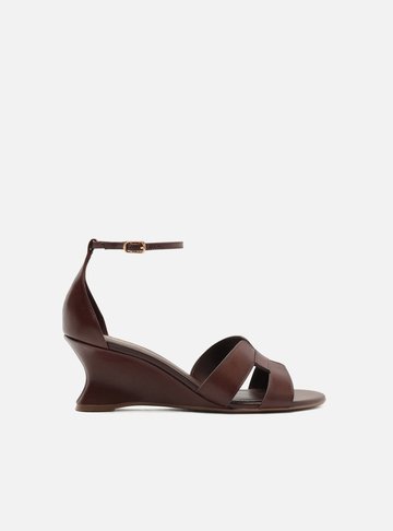 Sandália Marrom Couro Salto Anabela Tira Vazada