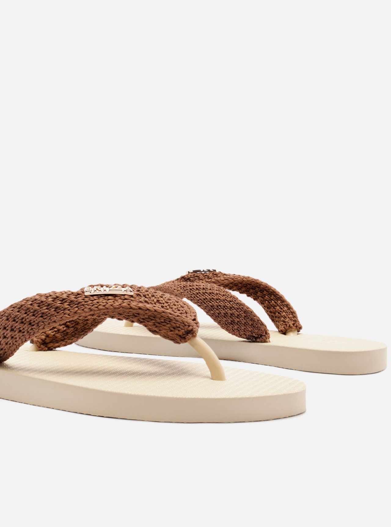 Chinelo de Dedo Marrom Essential Tiras Crochê — foto 4