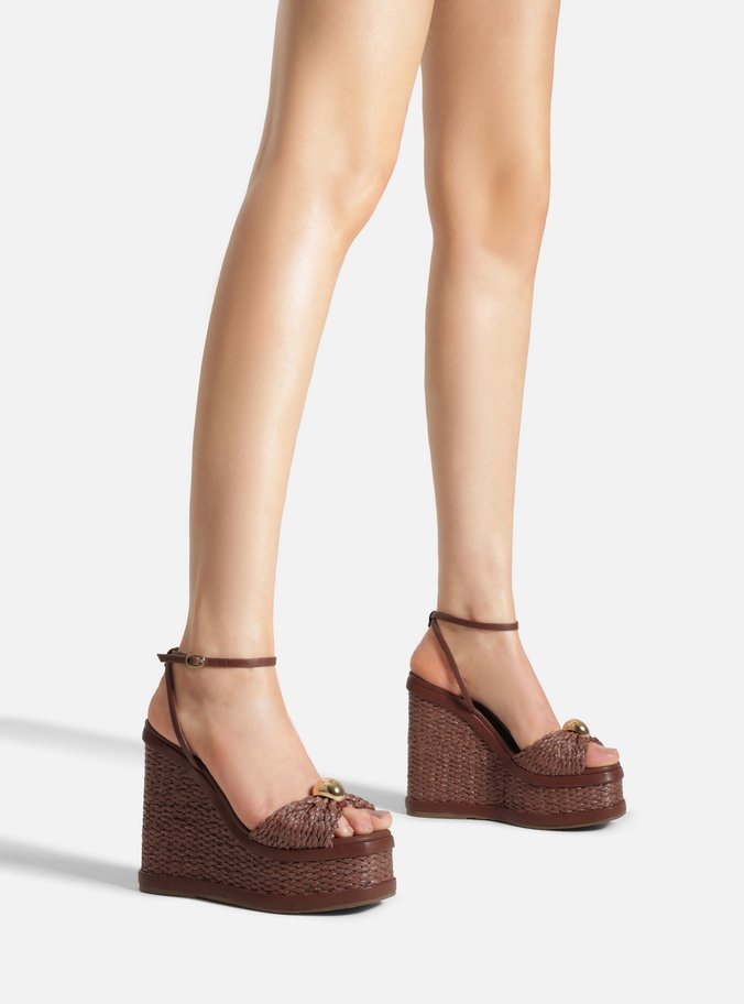 Sandália Marrom Salto Alto Plataforma Tramado Metal