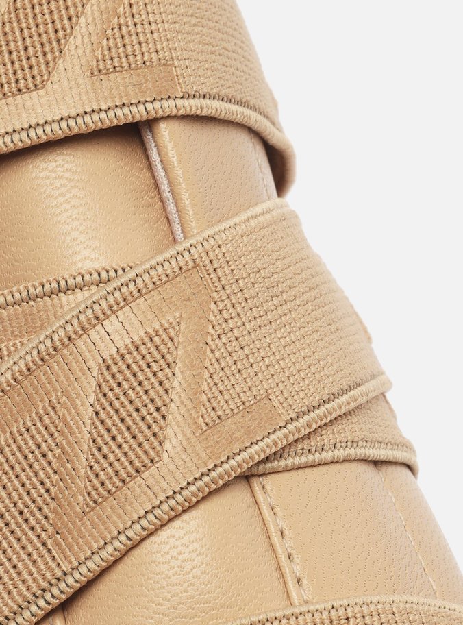 Tênis Slip On Bege Couro Flatform Elásticos