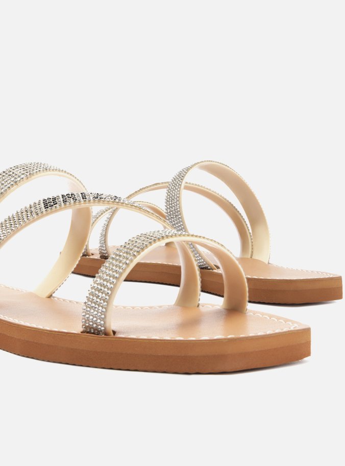 Sandália Off-White Salto Rasteiro