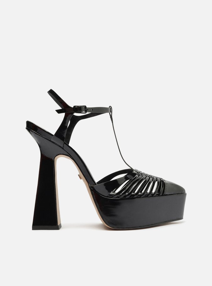 Scarpin Preto Verniz Meia Pata Bico Fino Paloma Arezzo