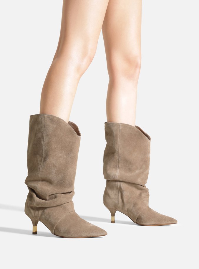 Bota Cinza Camurça Cano Médio Salto Fino Slouch