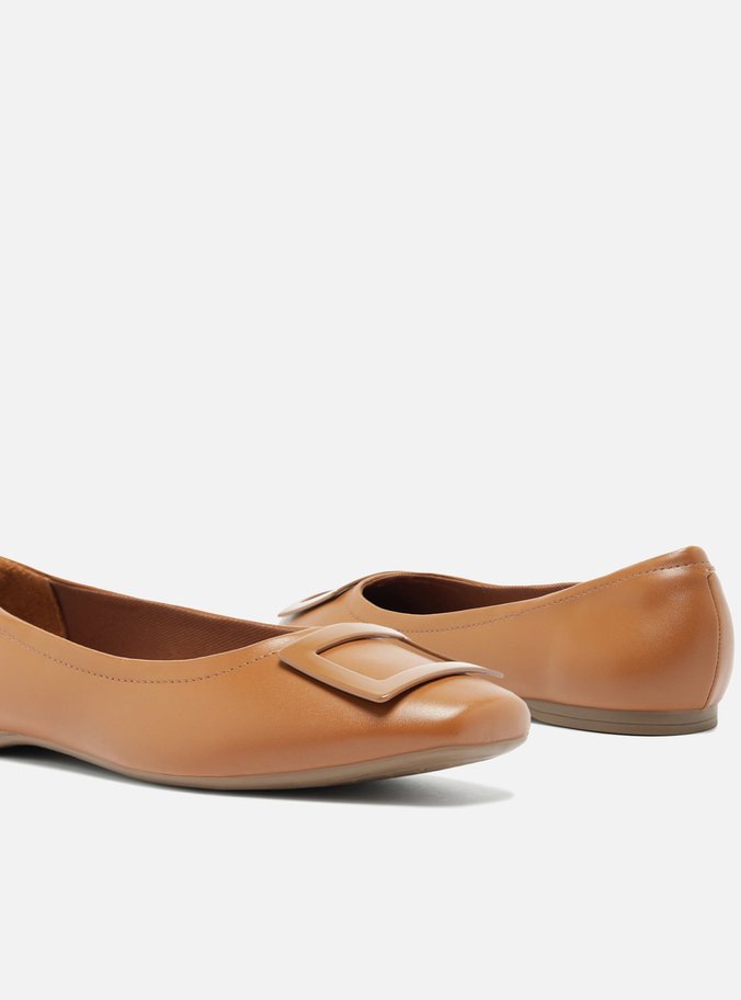 Sapatilha Marrom Fivela
