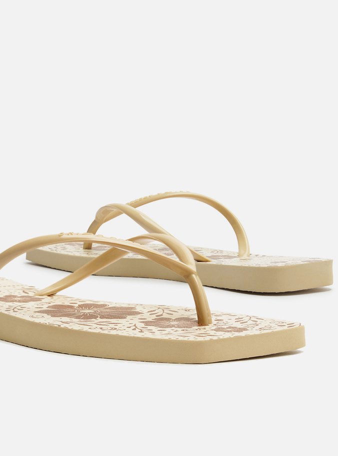Chinelo de Dedo Off-White Flat Brizza Estampa Flores