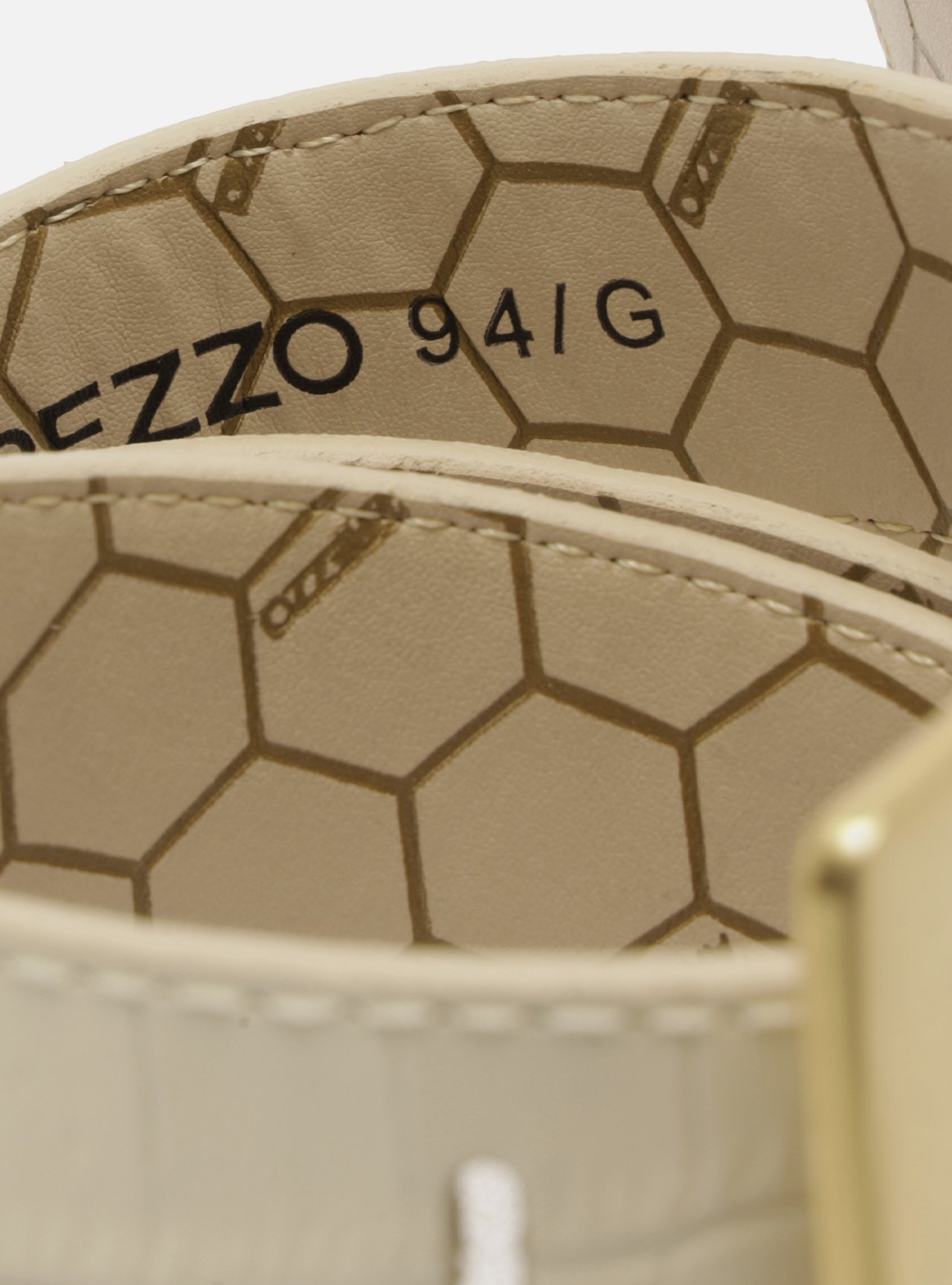 Cinto Cintura Off White Couro Fivela Dourada Croco — foto 5