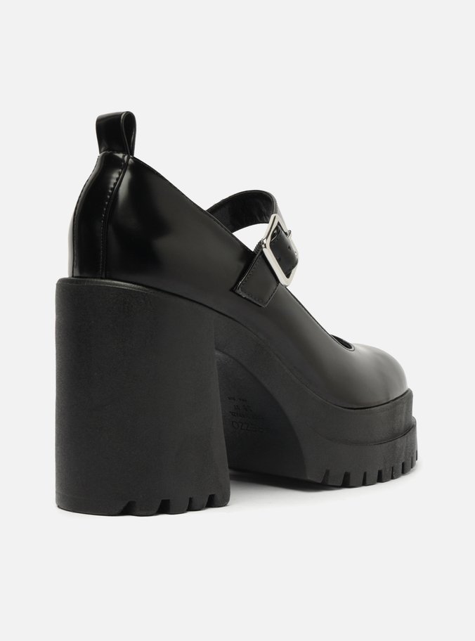 Sapato Preto Salto Alto Tratorada Ashley