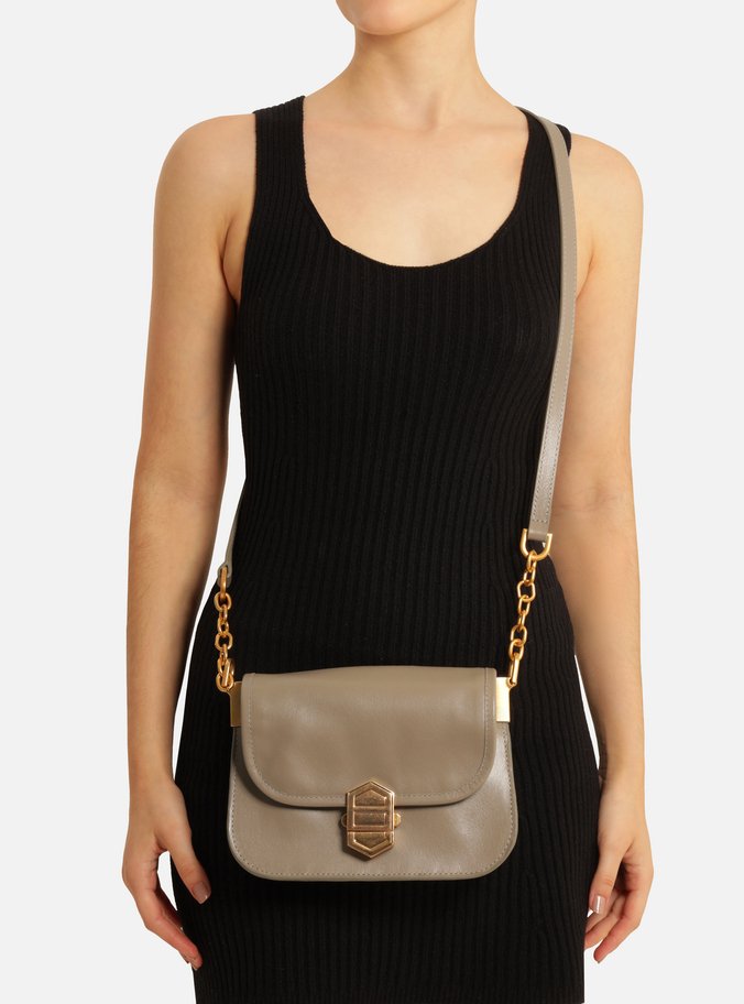 Bolsa Tiracolo Cinza Couro Pequena Peça Metal