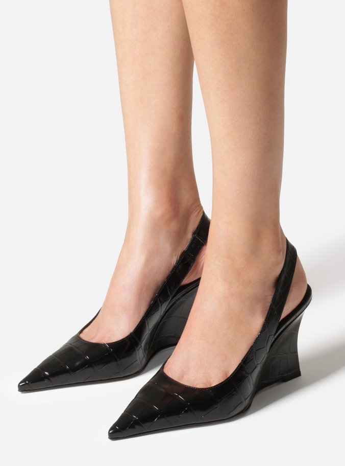 Scarpin Preto Croco Couro Anabela Slingback