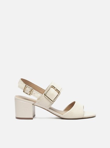 Sandália Off-White Fivela
