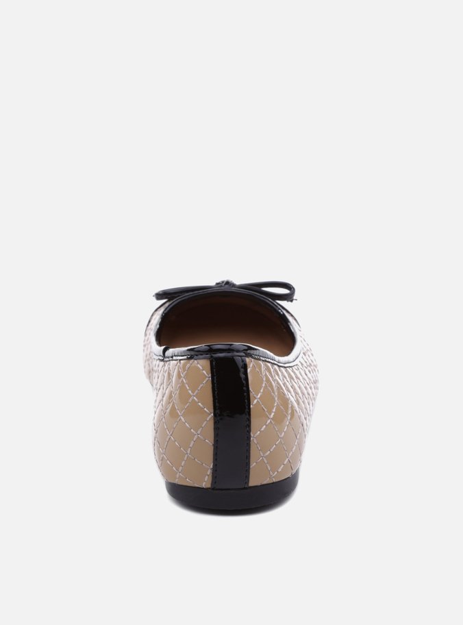 Sapatilha Classic Bege  com Preto