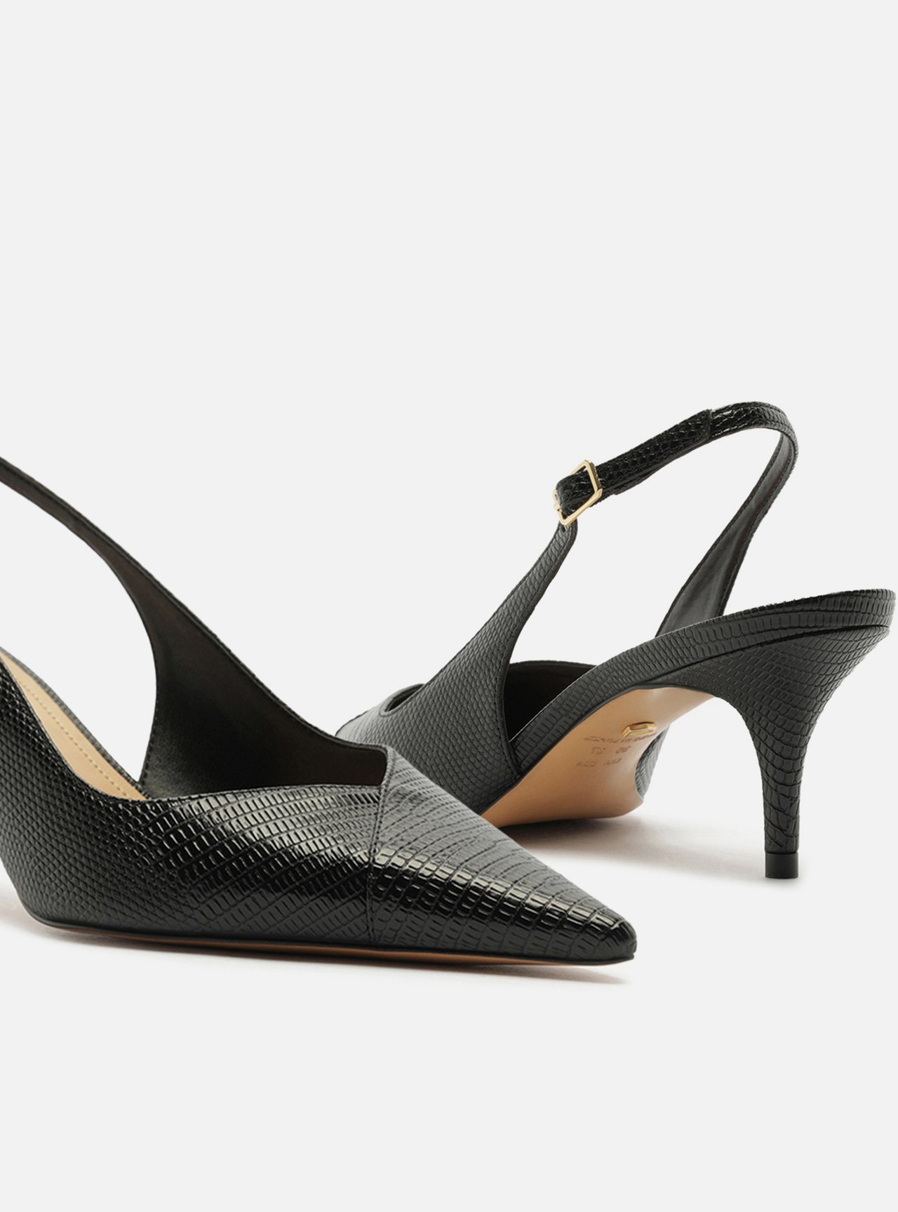 Scarpin Preto Lizard Salto Kitten Slingback — foto 4