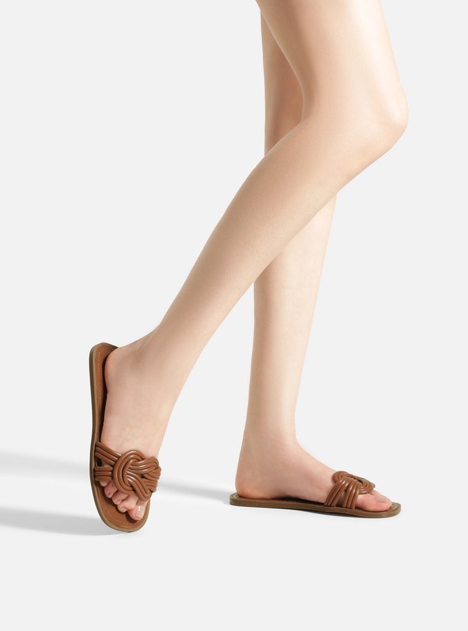 Rasteira Marrom Slide Tiras Enlace