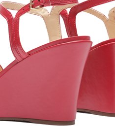 sandalia vermelha promoção