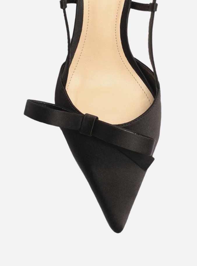 Scarpin Preto Cetim Bico Fino Slingback Laço